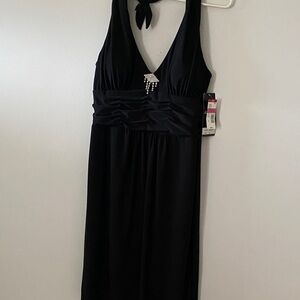 Vintage Scarlett Nite Black One-Shoulder Evening Dress with Rhinestone Accent